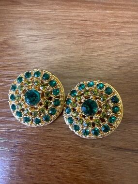 Vintage Gold-Tone Emerald Crystal Round Earrings